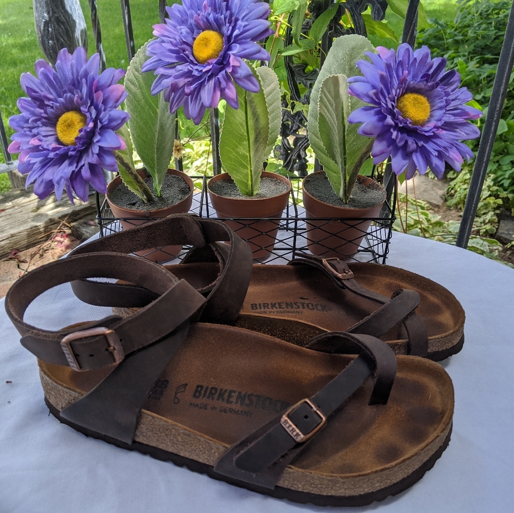 Yara Birkenstocks